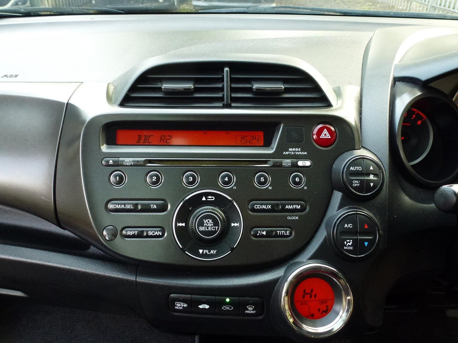 Used Honda Jazz 2012 for sale - 76531829: Photo 19