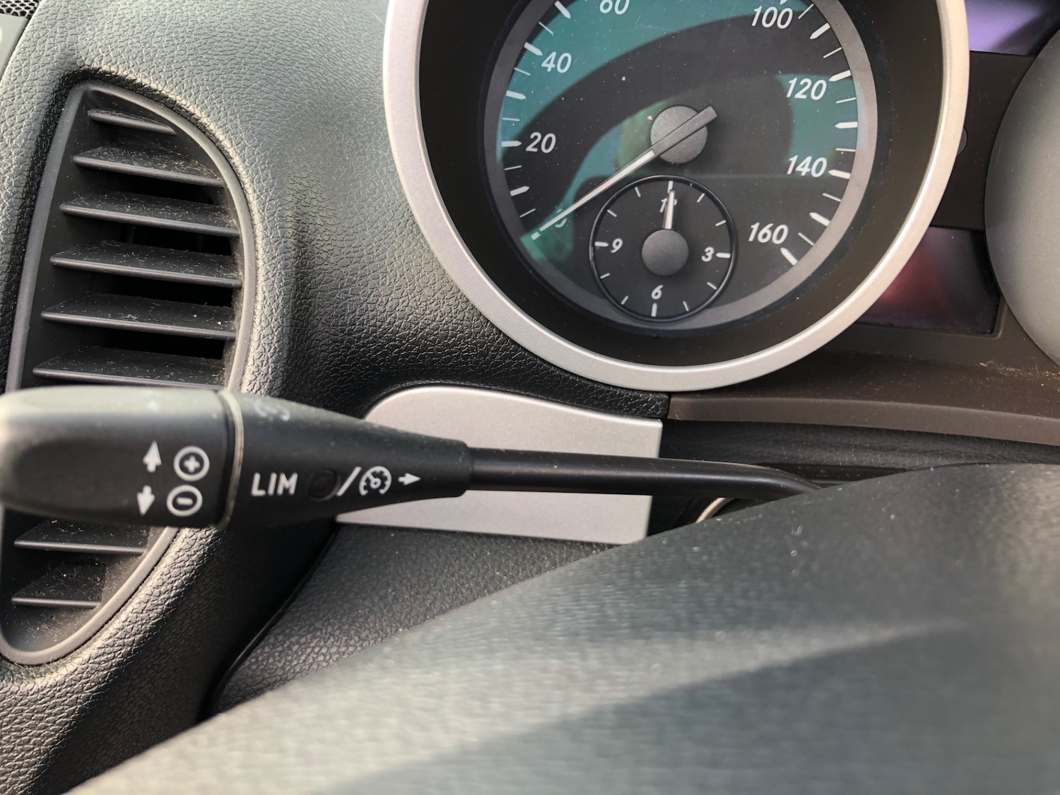 Used Mercedes-Benz SLK 2008 for sale - 76847724: Photo 17