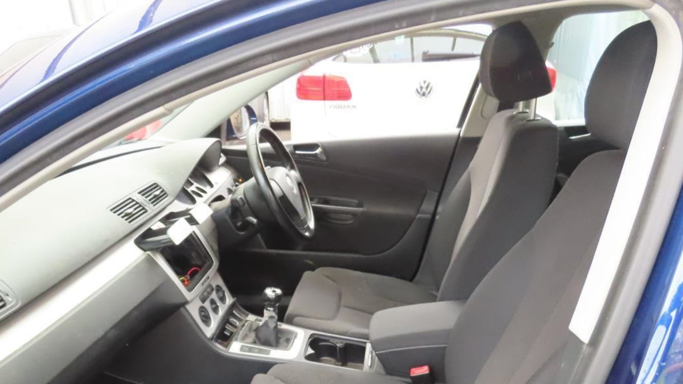 Used Volkswagen Passat 2008 for sale - 76536939: Photo 2