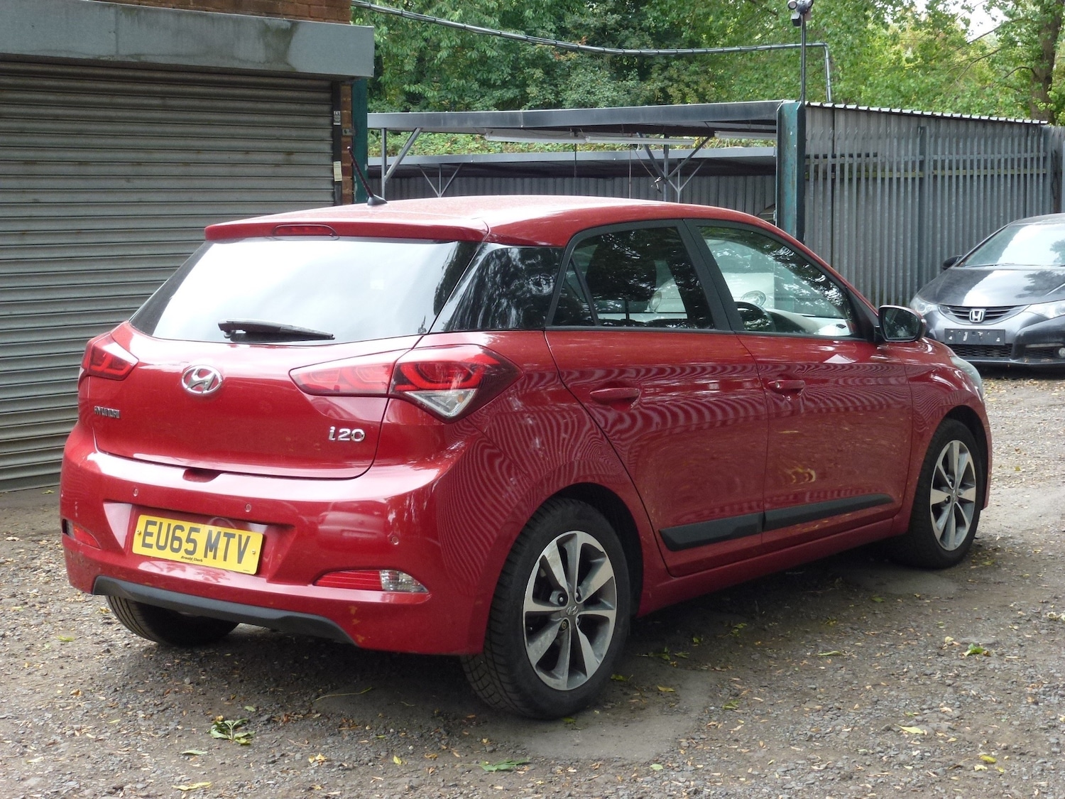 Used Hyundai i20 2015 for sale - 77127772: Photo 2