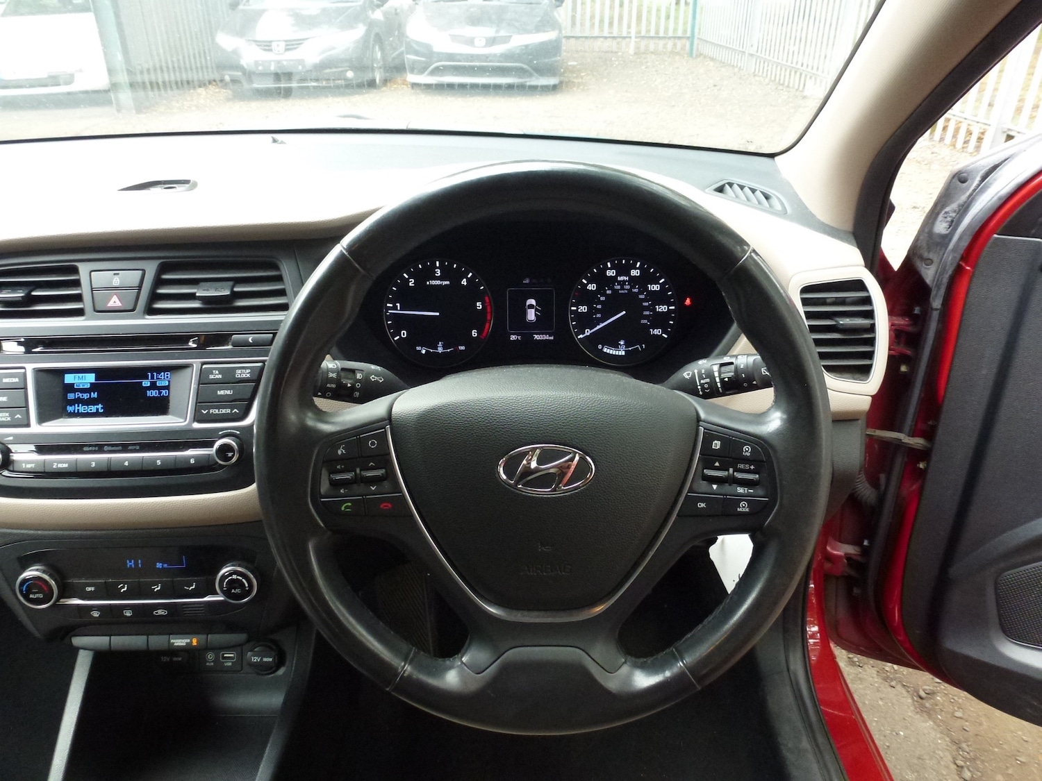 Used Hyundai i20 2015 for sale - 77127772: Photo 7
