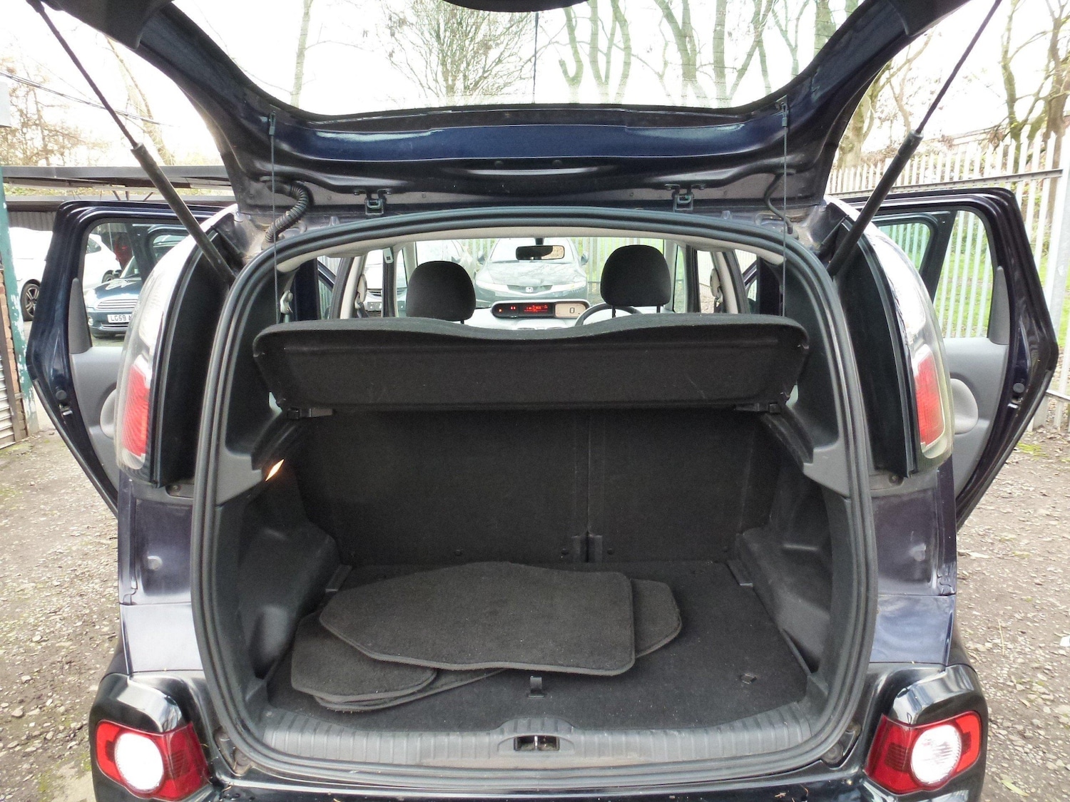 Used Citroen C3 Picasso 2014 for sale - 76785305: Photo 16