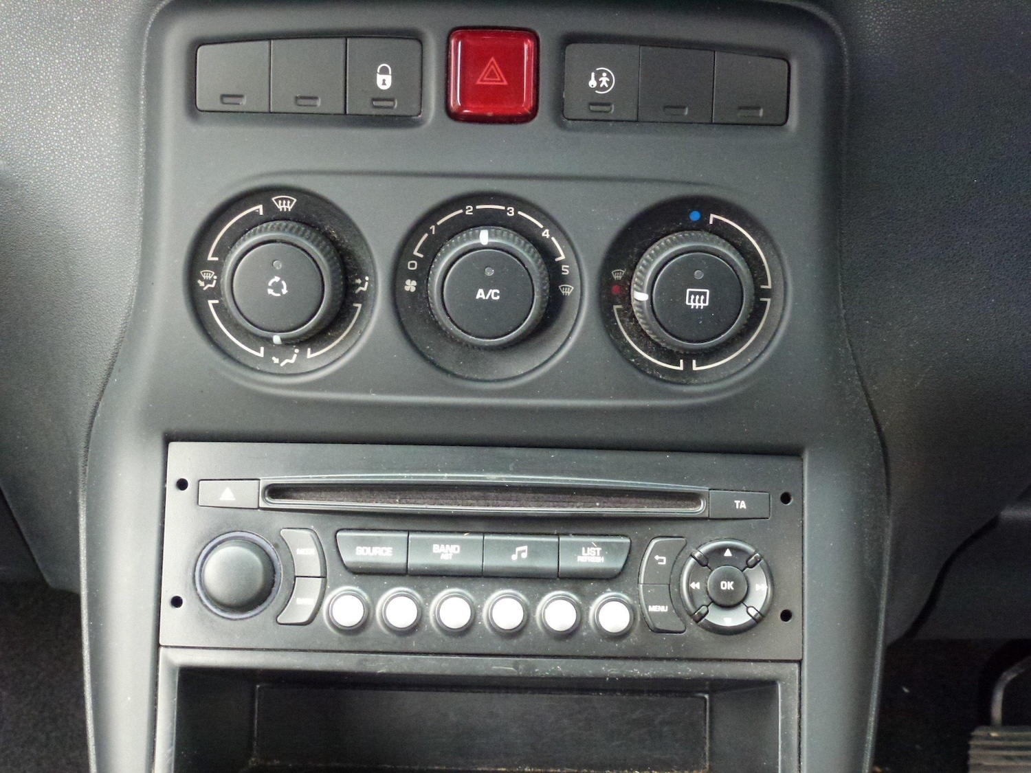 Used Citroen C3 Picasso 2014 for sale - 76785305: Photo 17