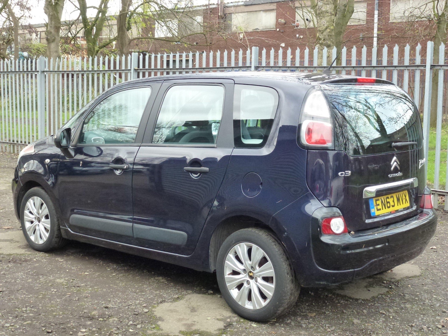 Used Citroen C3 Picasso 2014 for sale - 76785305: Photo 4