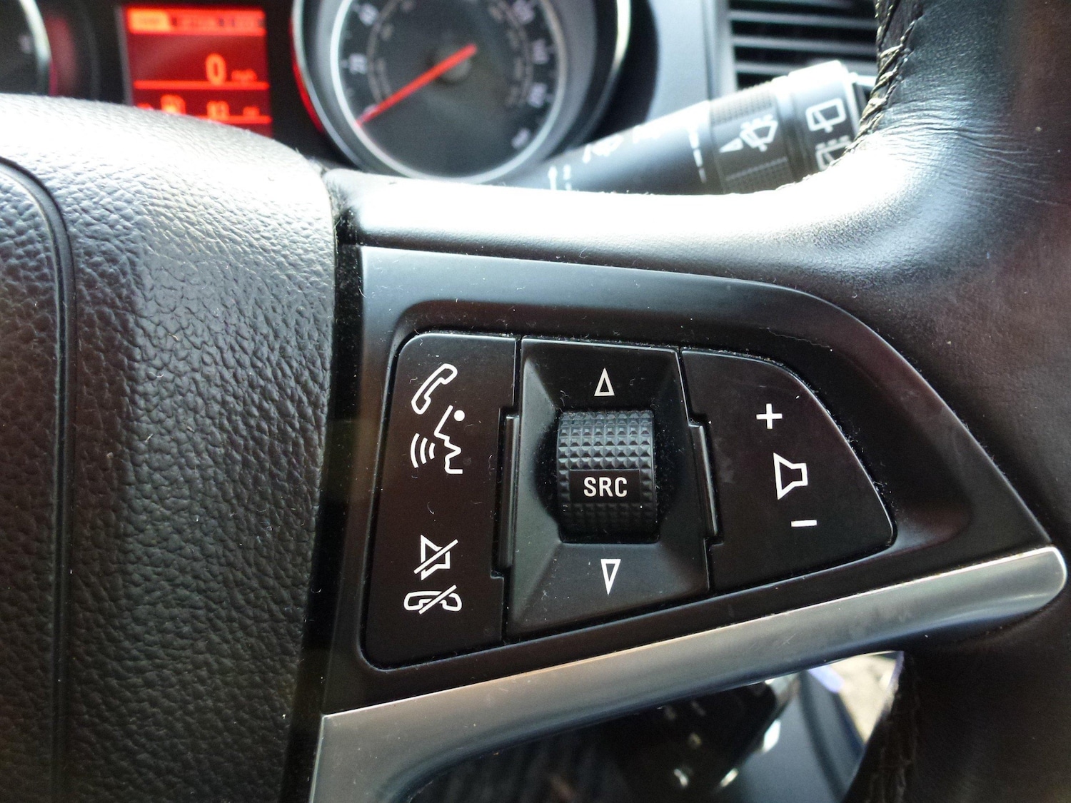 Used Nissan Qashqai+2 2011 for sale - 77051634: Photo 27