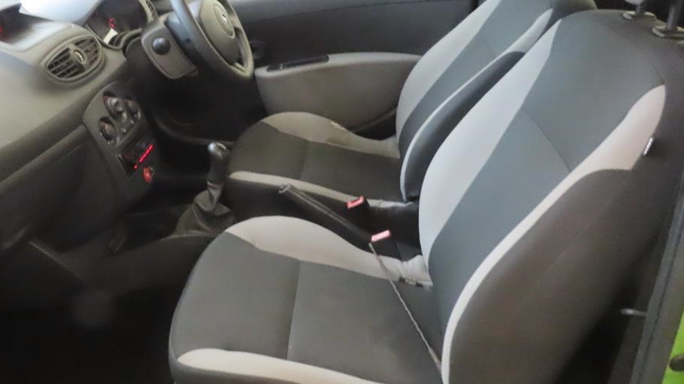 Used Renault Clio 2009 for sale - 76583450: Photo 4