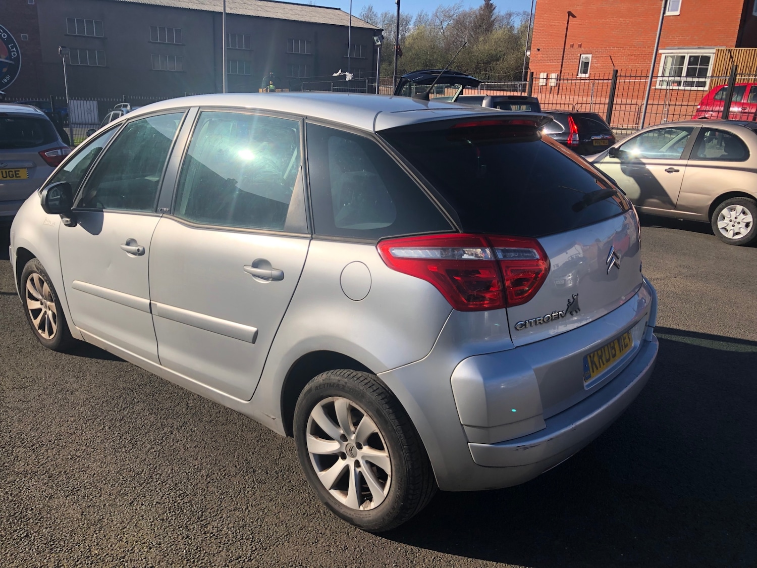 Used Citroen C4 Picasso 2008 for sale - 77917796: Photo 5