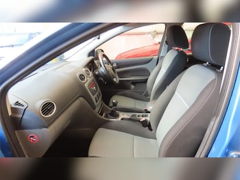 Used Ford Focus 2010 for sale - 79299585: Photo