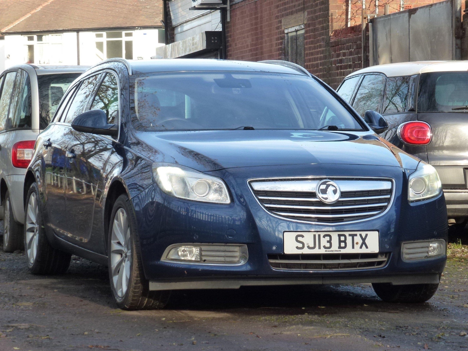 Used Vauxhall Insignia 2013 for sale - 77465852: Photo 2