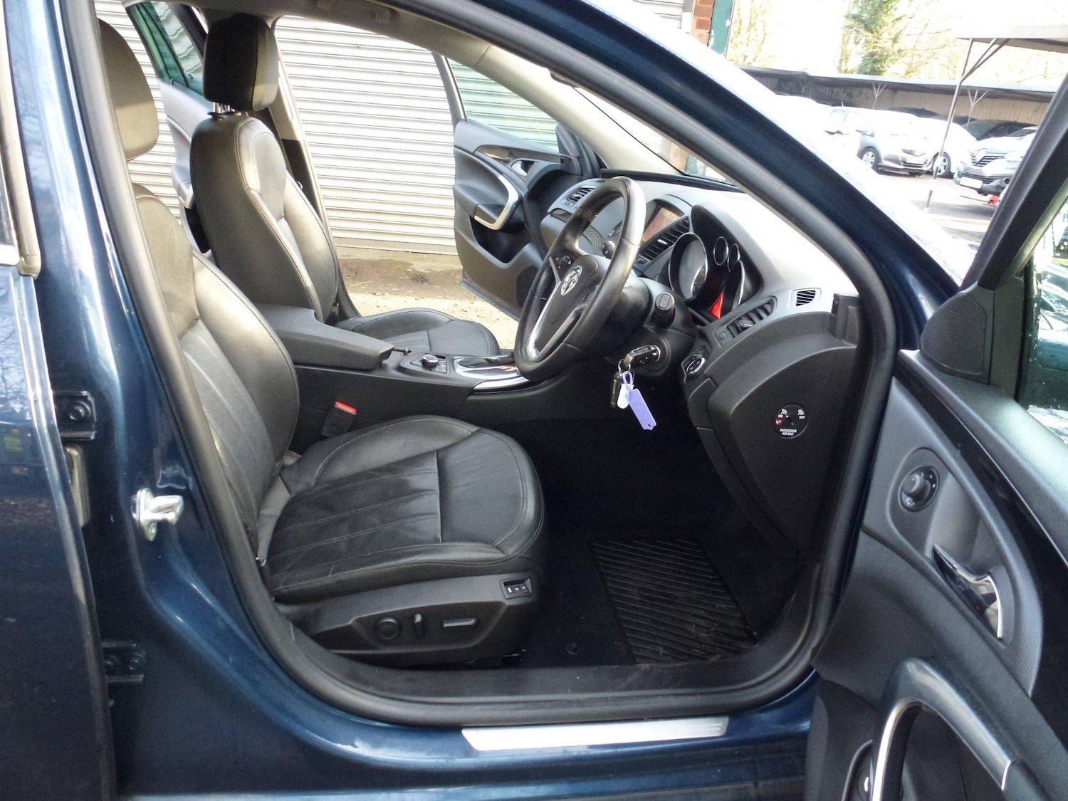 Used Vauxhall Insignia 2013 for sale - 77465852: Photo 9