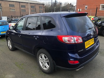 Used Hyundai Santa Fe 2010 for sale - 77198577: Photo