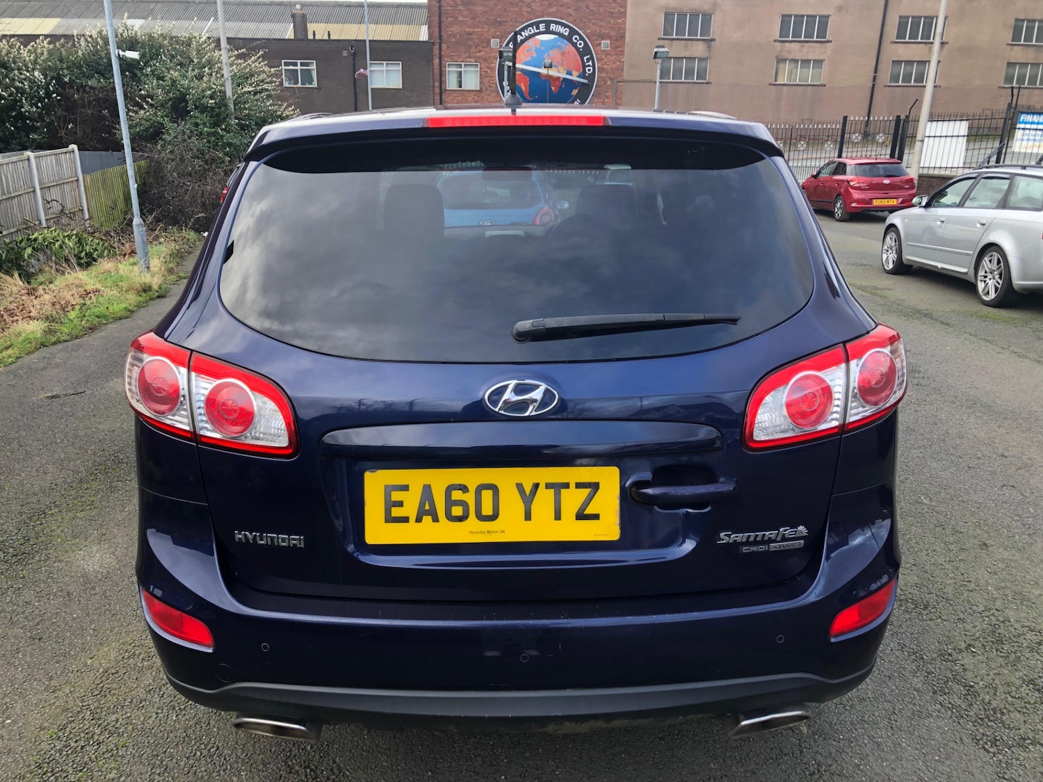 Used Hyundai Santa Fe 2010 for sale - 77198577: Photo 8