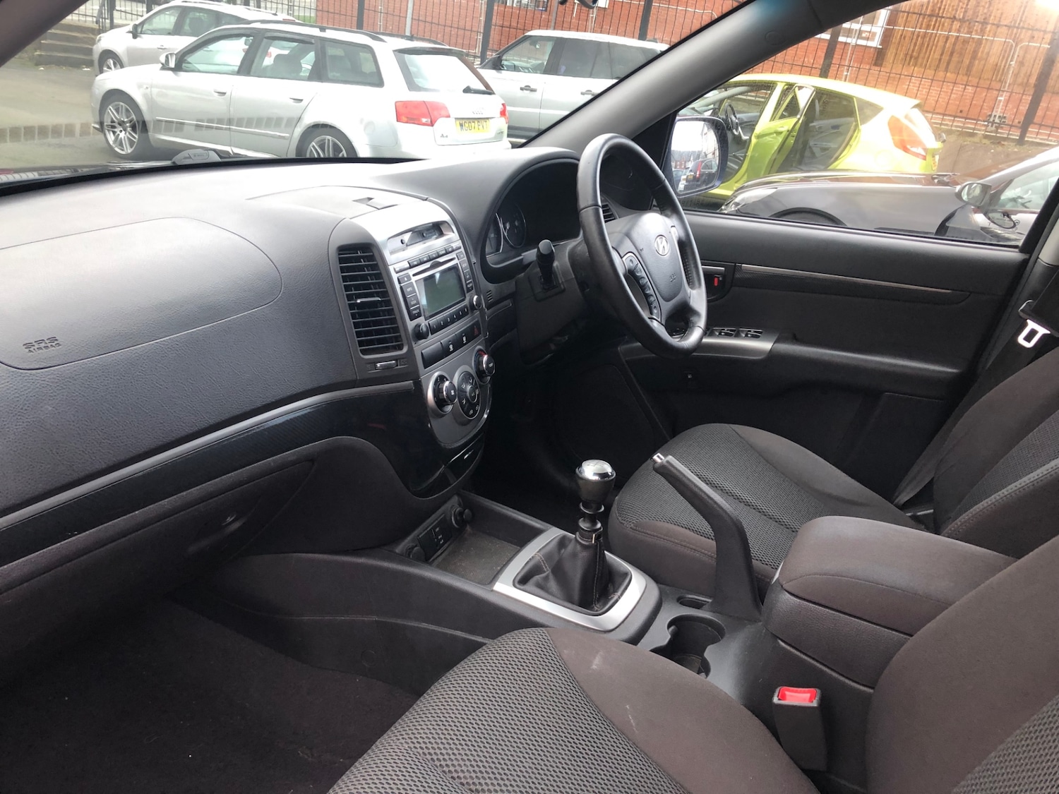 Used Hyundai Santa Fe 2010 for sale - 77198577: Photo 9