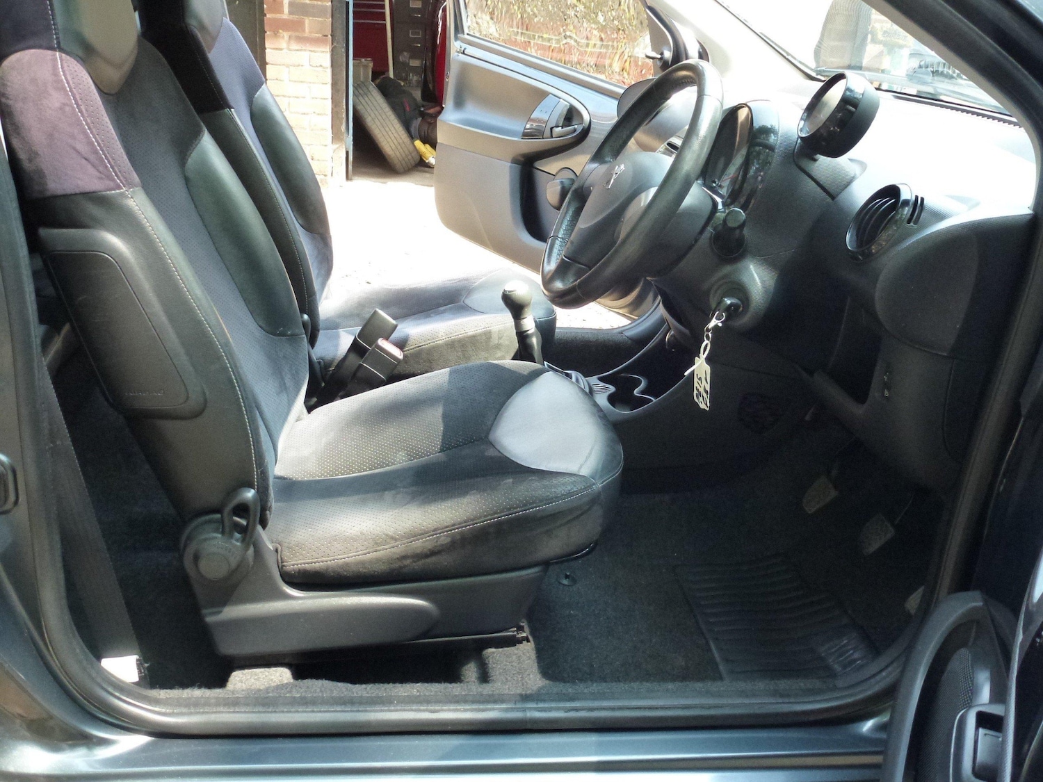 Used Peugeot 107 2013 for sale - 77465924: Photo 10