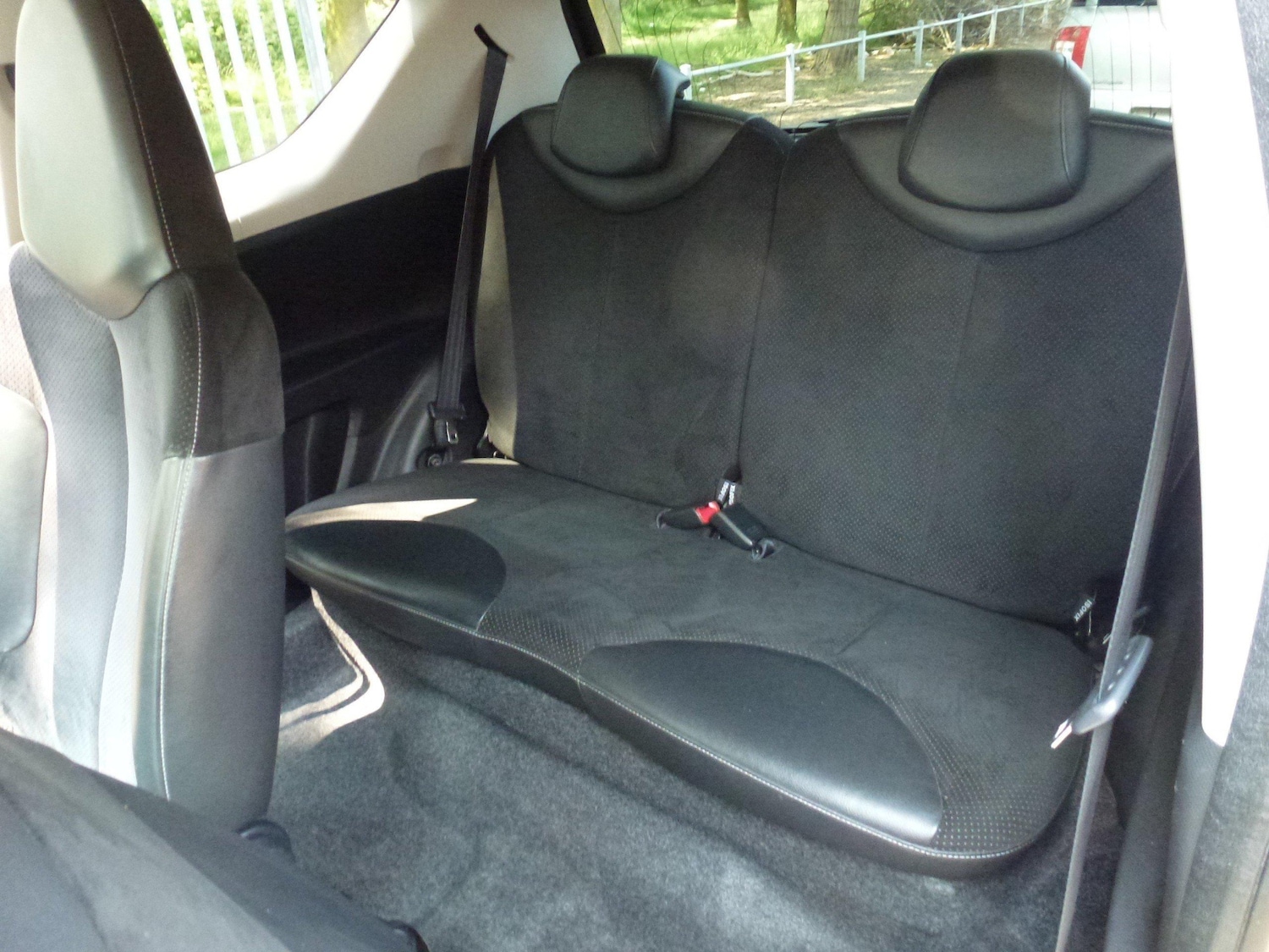 Used Peugeot 107 2013 for sale - 77465924: Photo 14