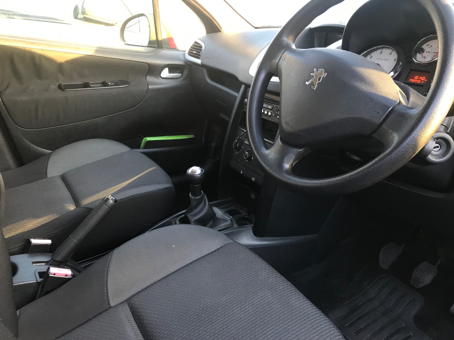 Peugeot 207 2009 (59) - 1.4 S 5 Door [AC] - Image 3