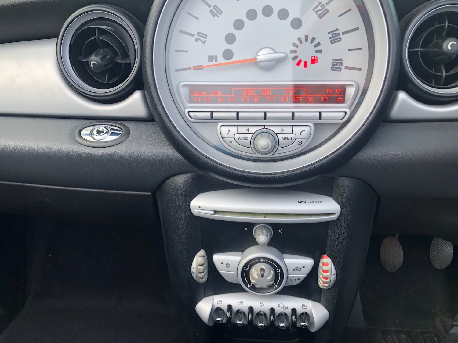 Used MINI Convertible 2010 for sale - 77248332: Photo 13