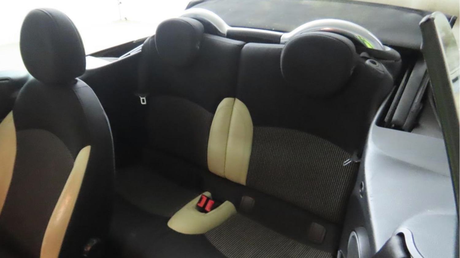 Used MINI Convertible 2010 for sale - 77248332: Photo 2