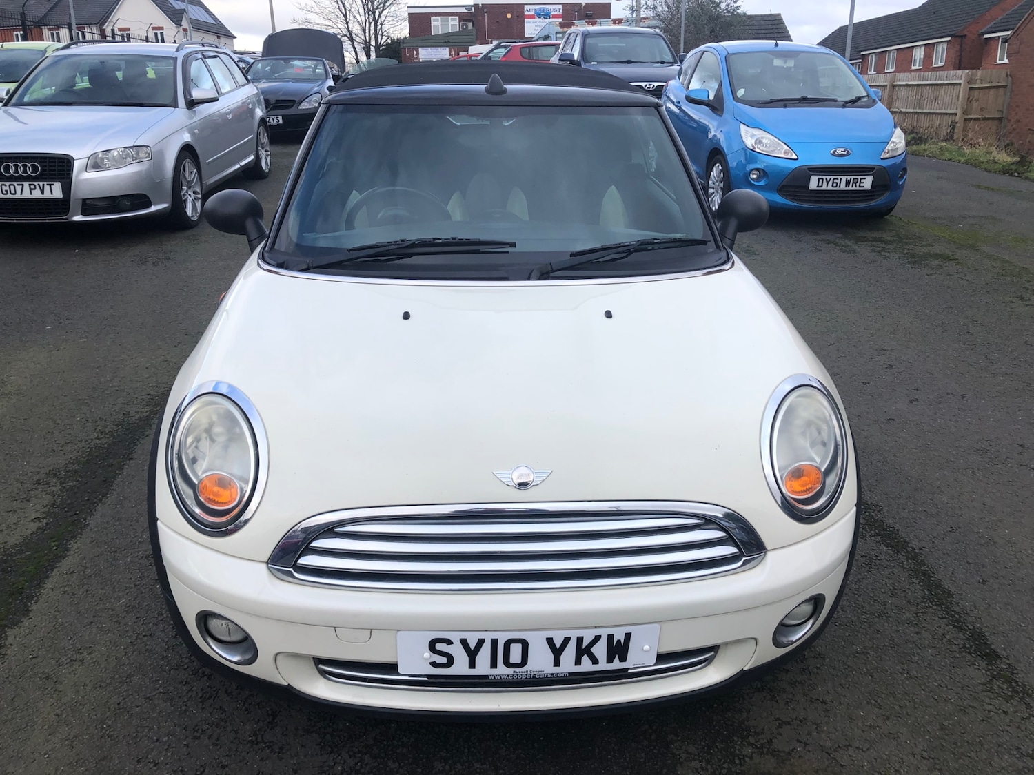Used MINI Convertible 2010 for sale - 77248332: Photo 20