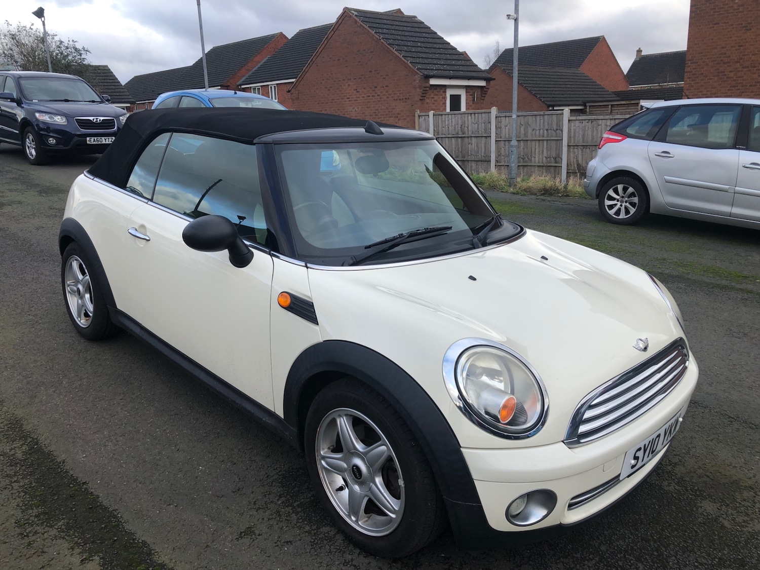 Used MINI Convertible 2010 for sale - 77248332: Photo 21