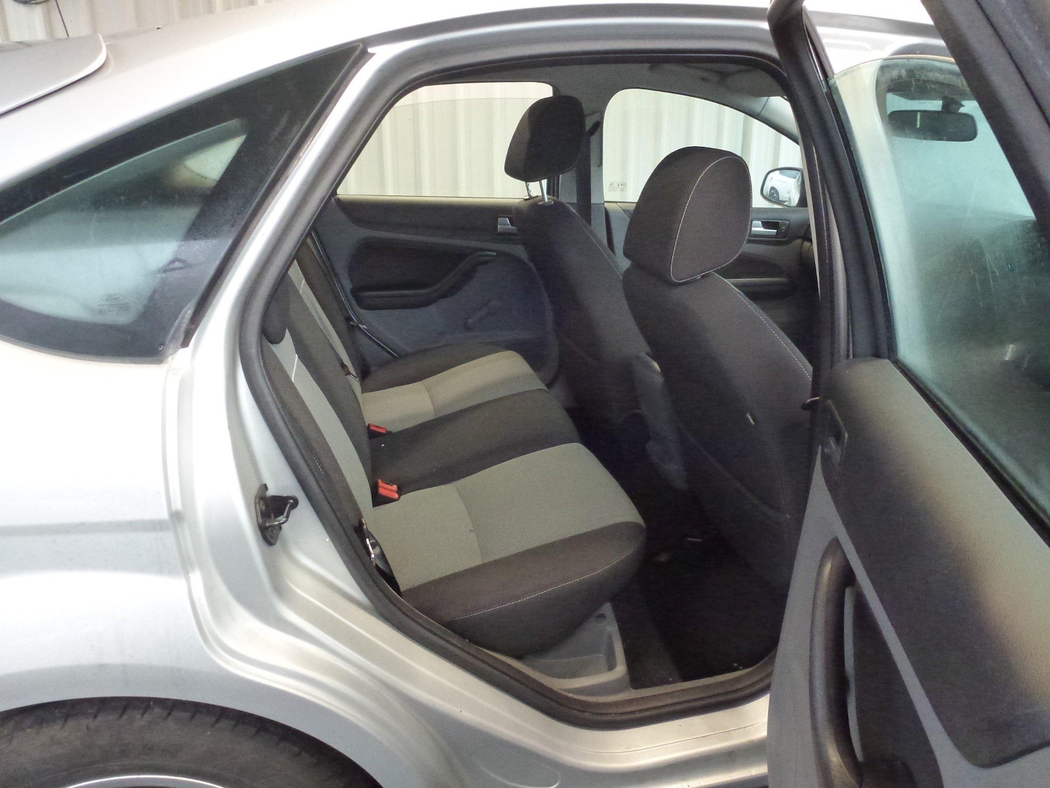 Used Ford Focus 2010 for sale - 77465961: Photo 6