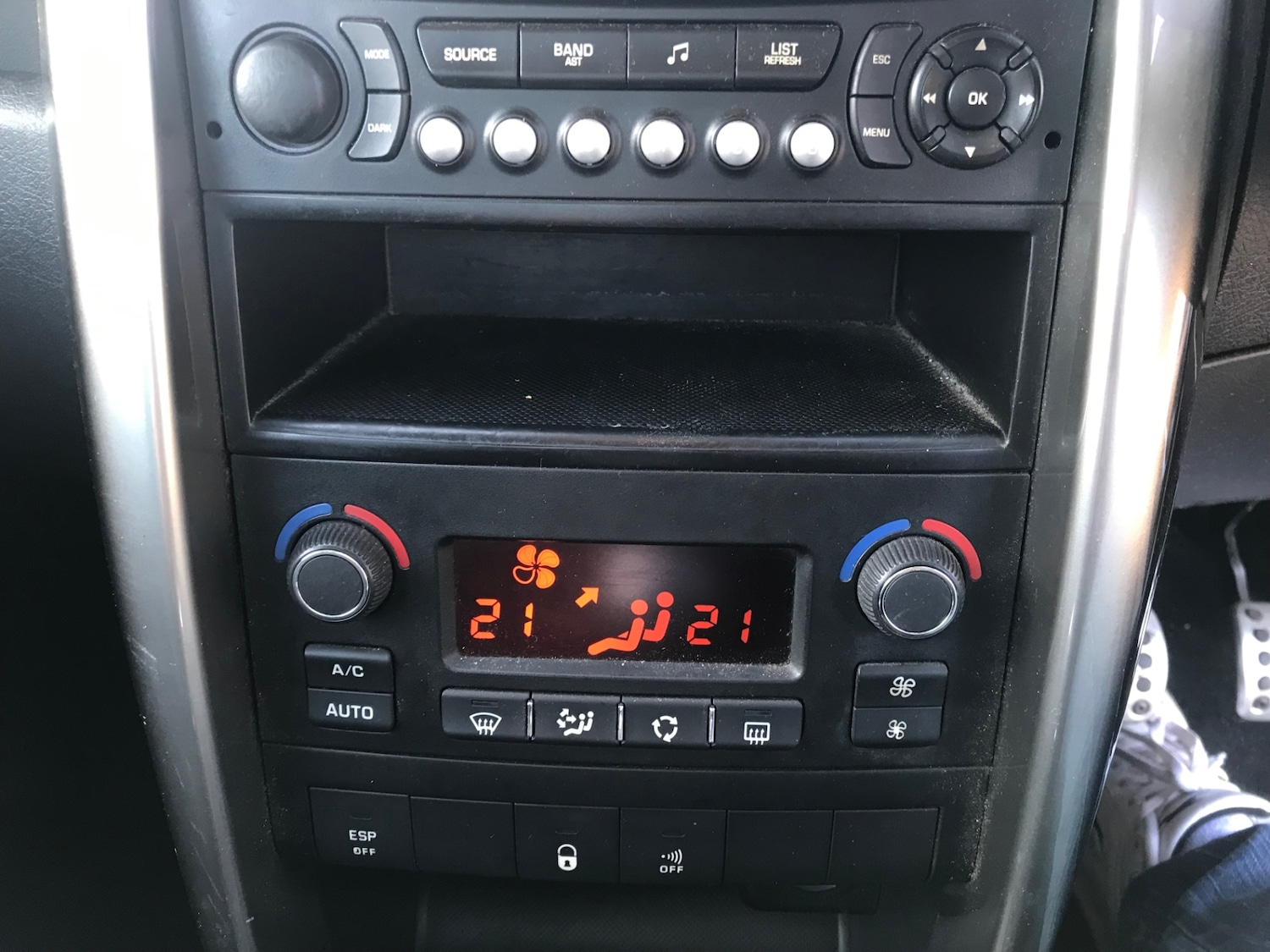 Used Peugeot 207 2010 for sale - 76855450: Photo 13