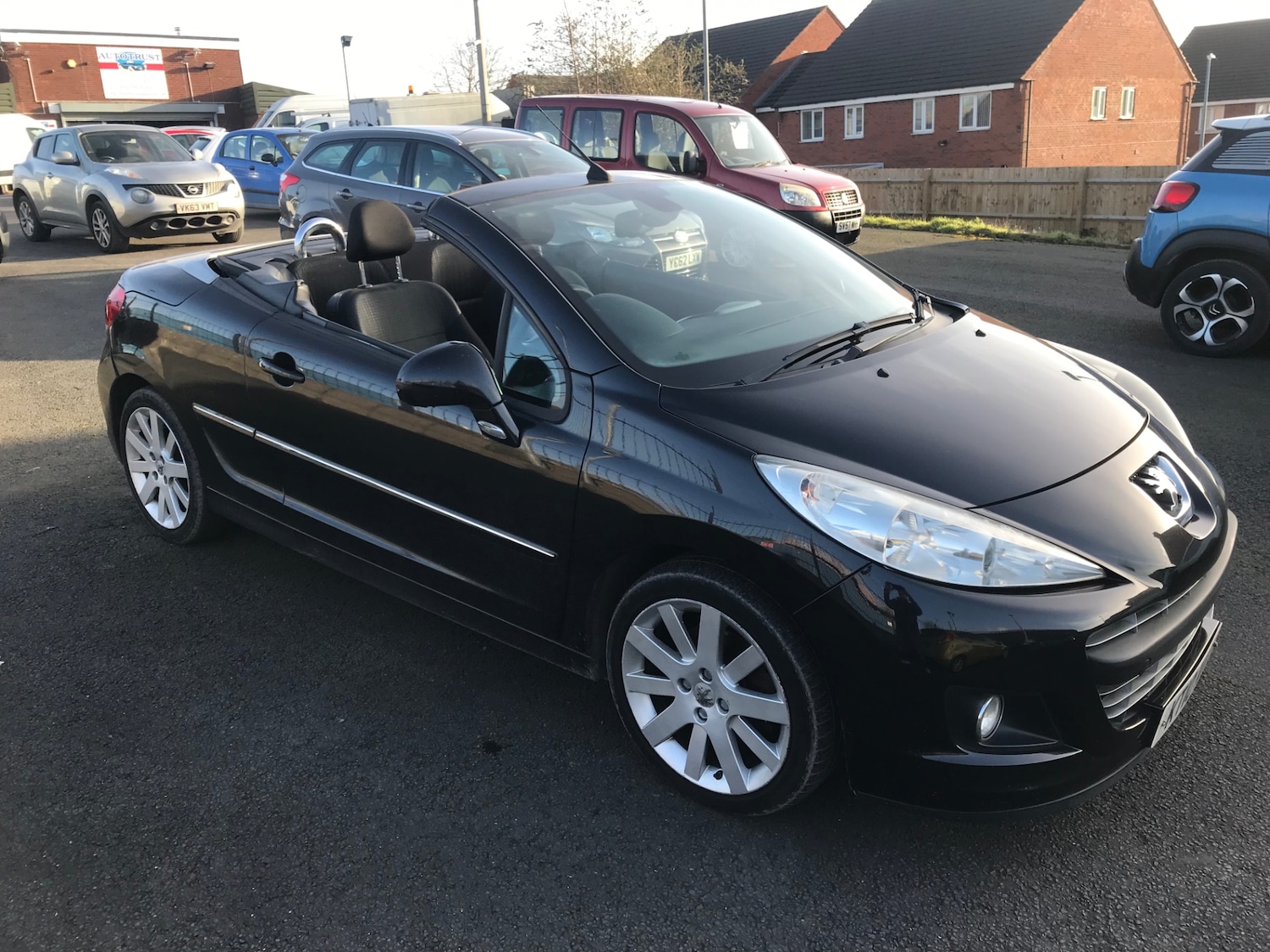 Used Peugeot 207 2010 for sale - 76855450: Photo 2