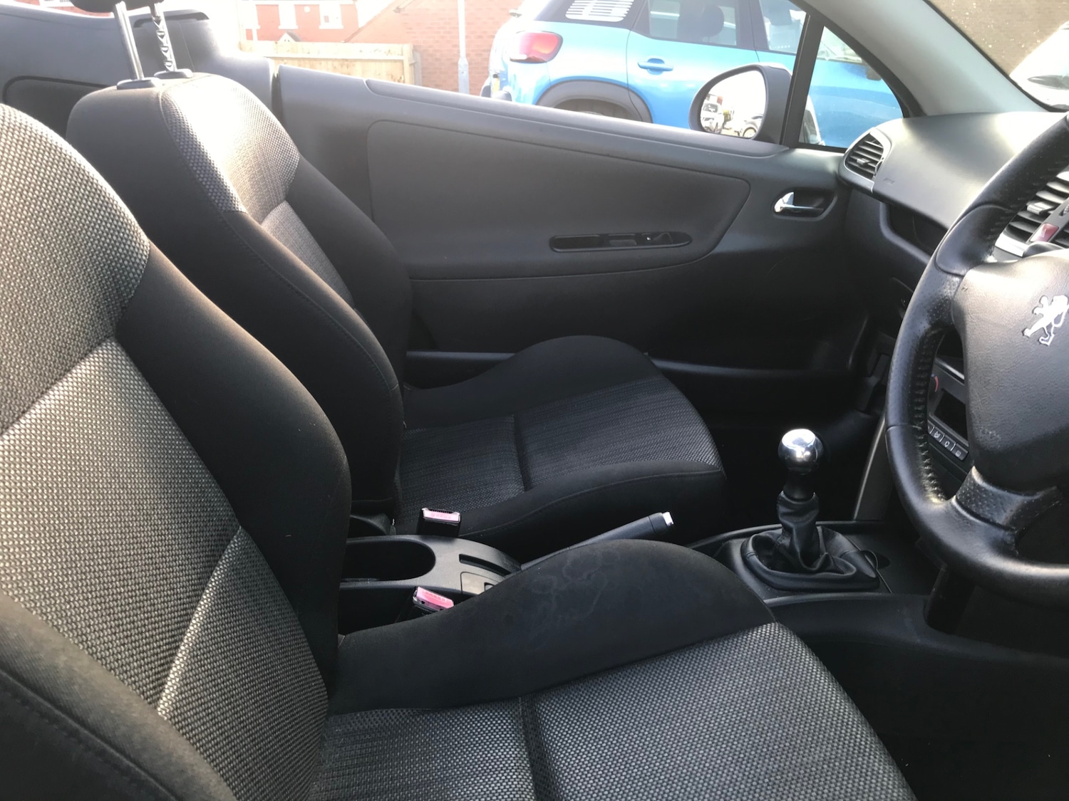 Used Peugeot 207 2010 for sale - 76855450: Photo 7