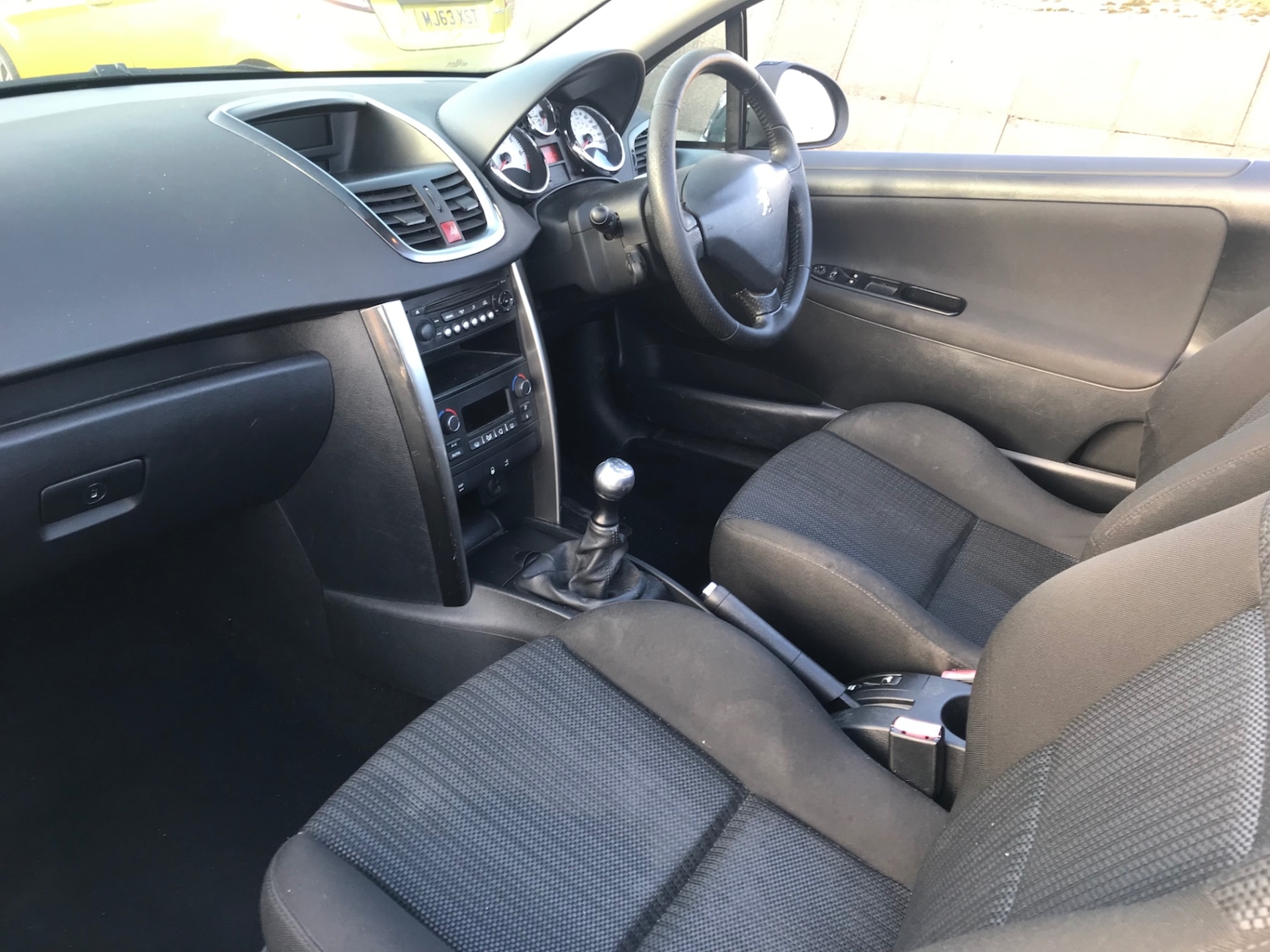 Used Peugeot 207 2010 for sale - 76855450: Photo 8