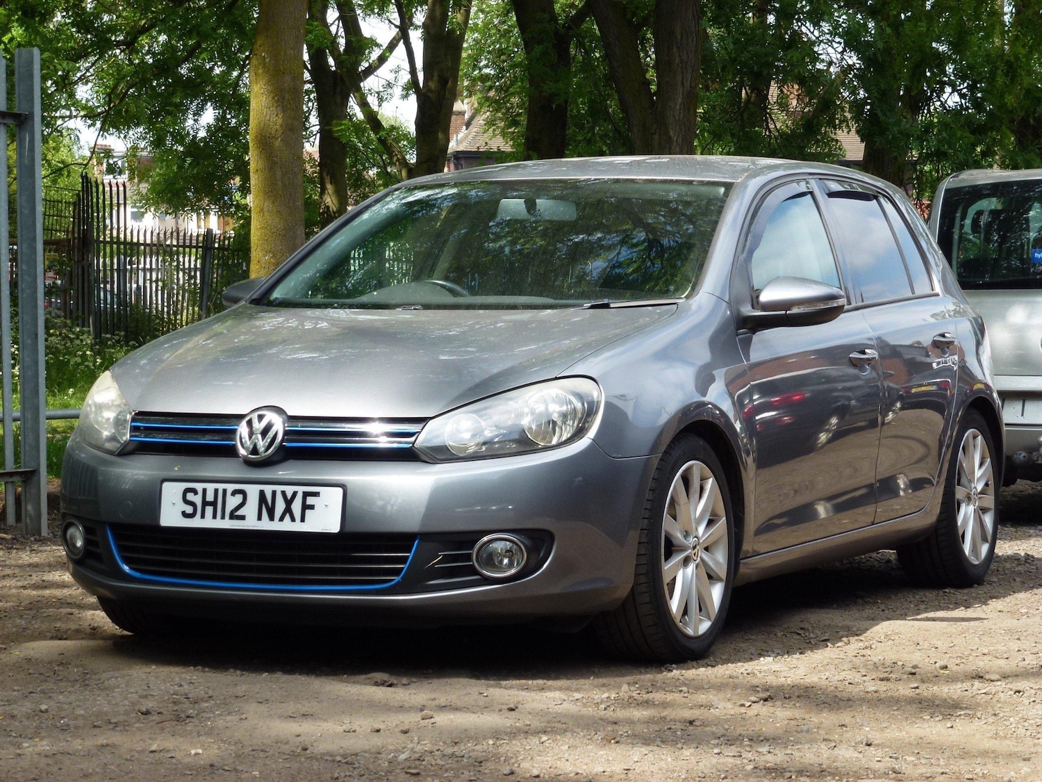 Used Volkswagen Golf 2012 for sale - 77275003: Photo 1