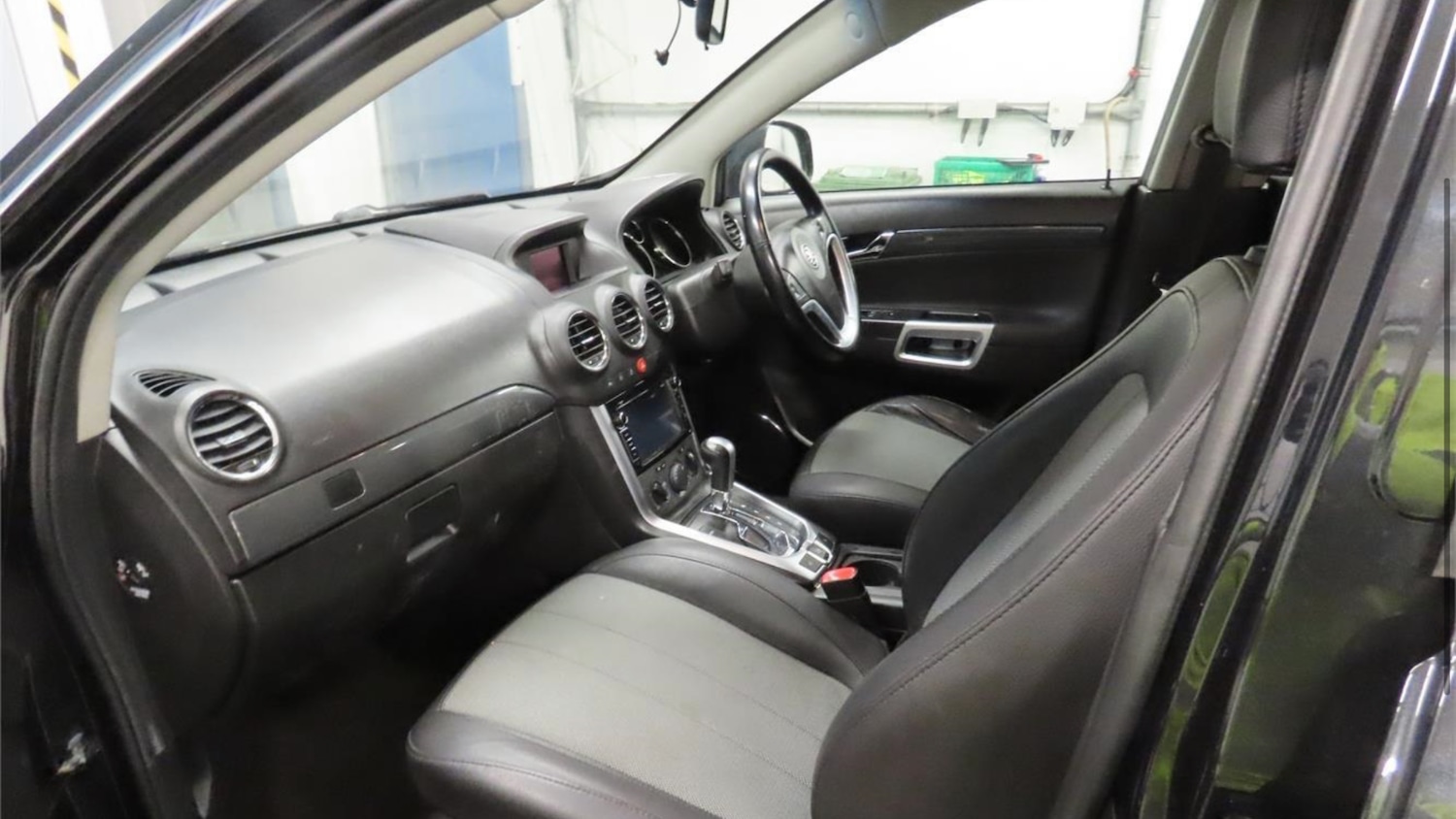 Used Vauxhall Antara 2012 for sale - 77961194: Photo 2