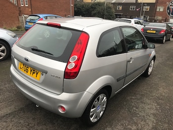 Used Ford Fiesta 2006 for sale - 77032848: Photo