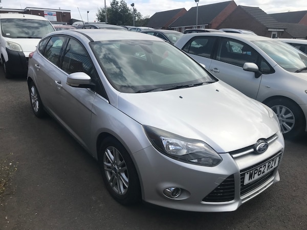 Used Ford Focus 2013 for sale - 75158390: Photo 2