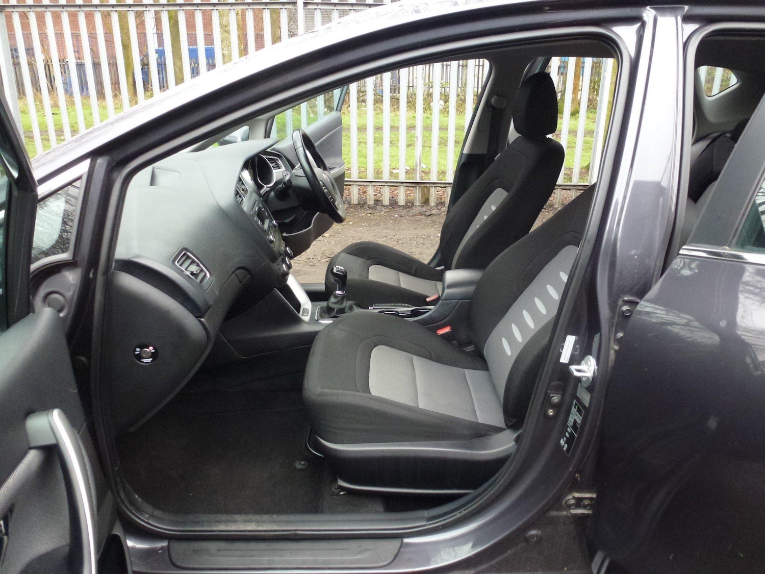 Used Kia Ceed 2012 for sale - 77227855: Photo 2