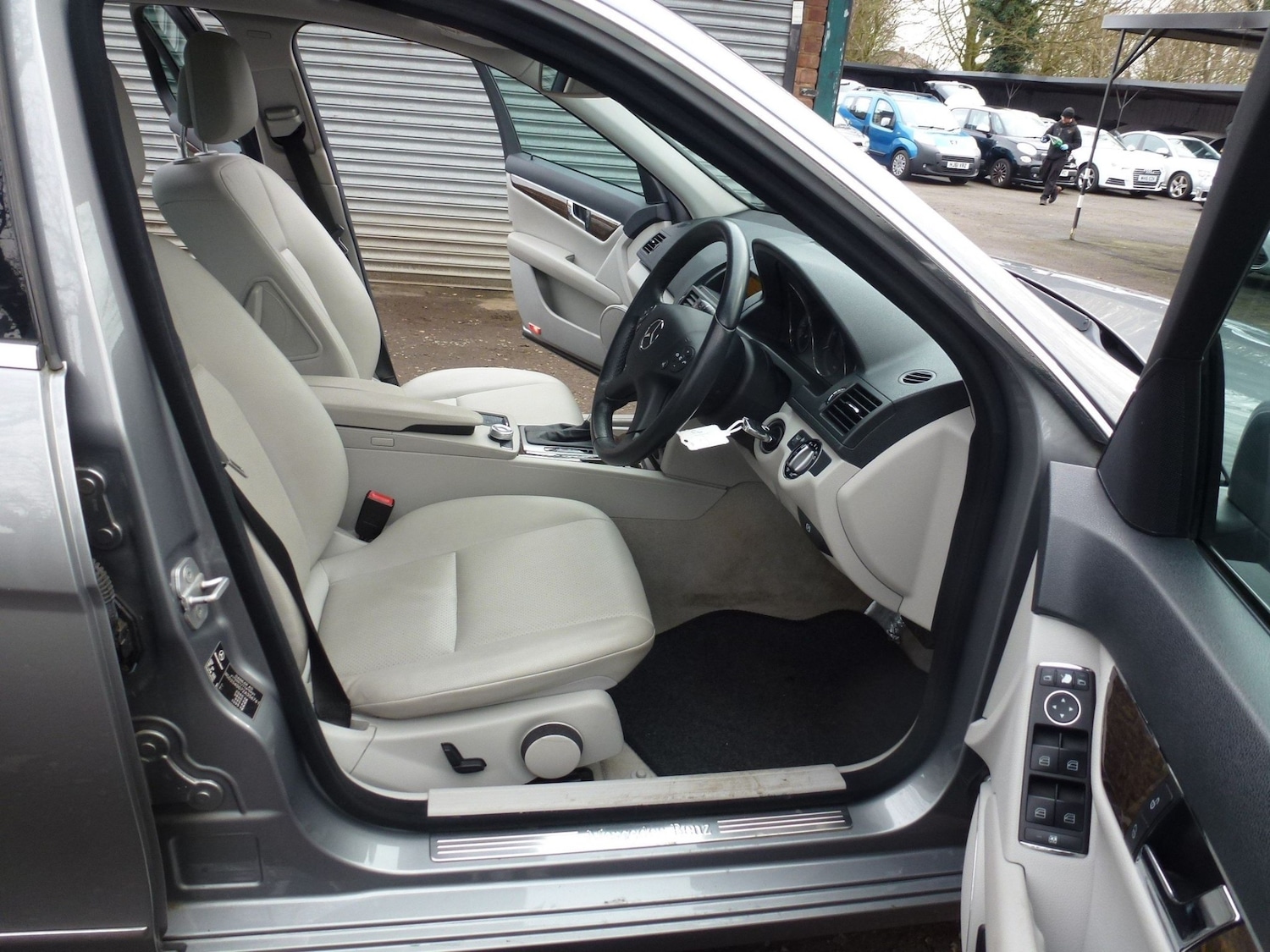 Used Mercedes-Benz C Class 2009 for sale - 77545065: Photo 11