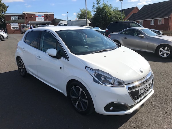 Used Peugeot 208 2019 for sale - 72275657: Photo 1