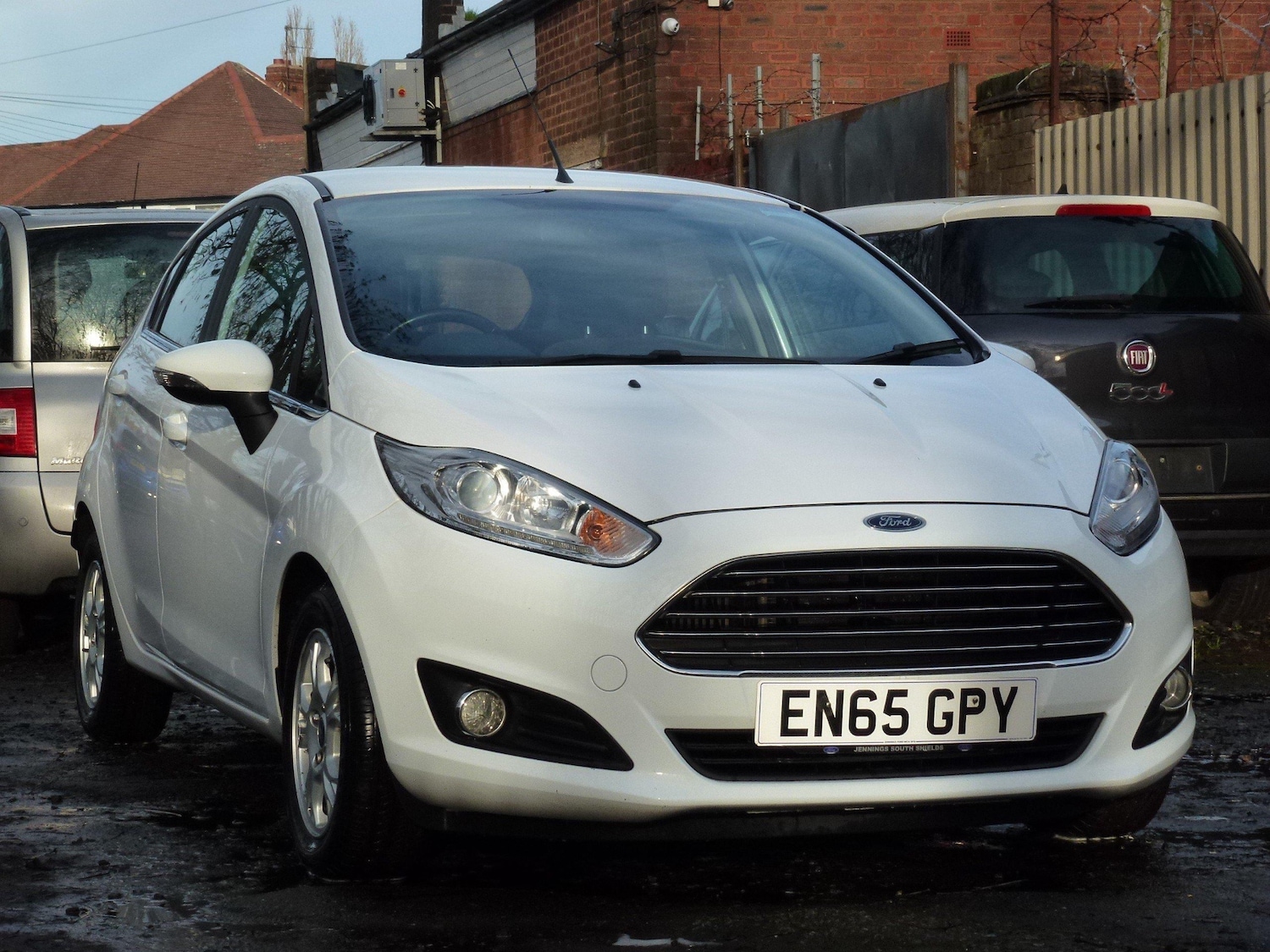 Used Ford Fiesta 2015 for sale - 77049346: Photo 2
