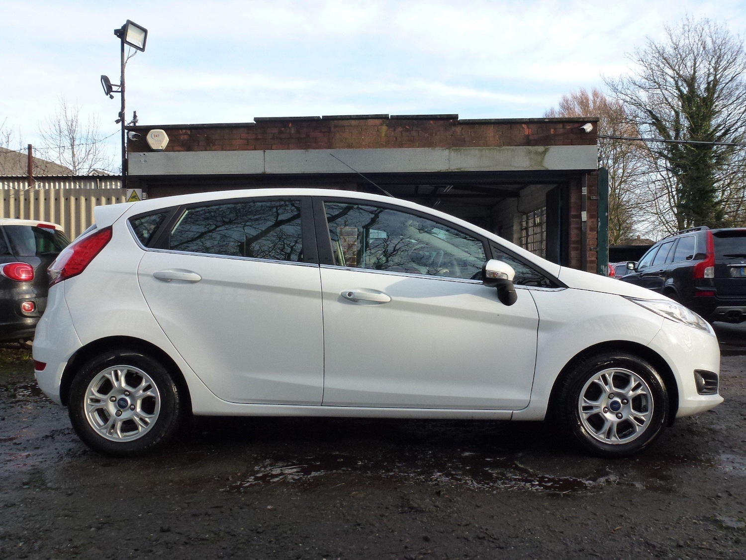Used Ford Fiesta 2015 for sale - 77049346: Photo 5