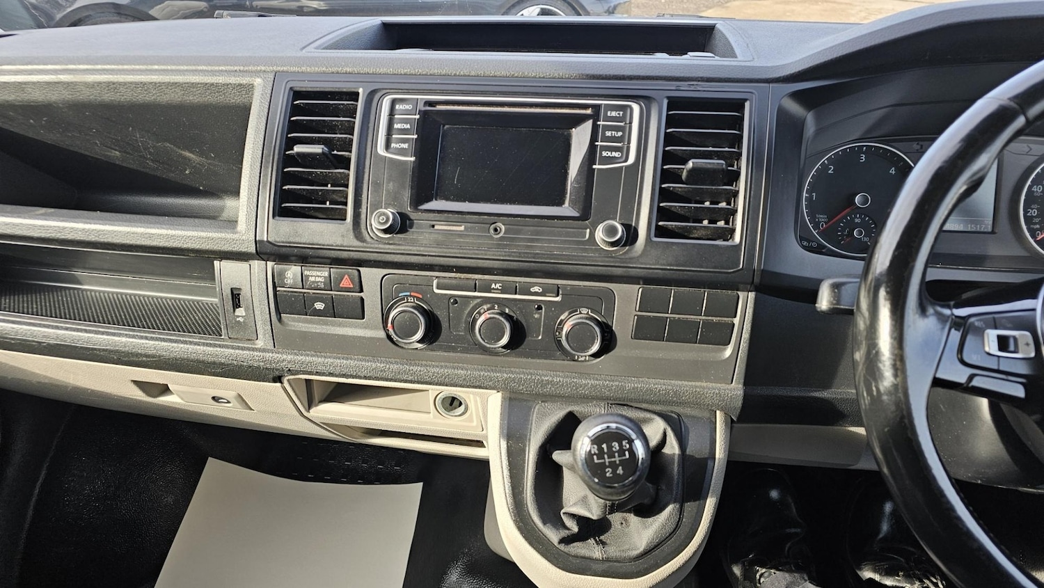 Used Volkswagen Transporter 2018 for sale - 76404486: Photo 21