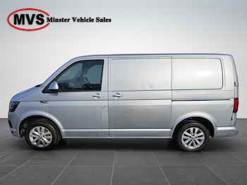 Used Volkswagen Transporter 2018 for sale - 76404486: Photo