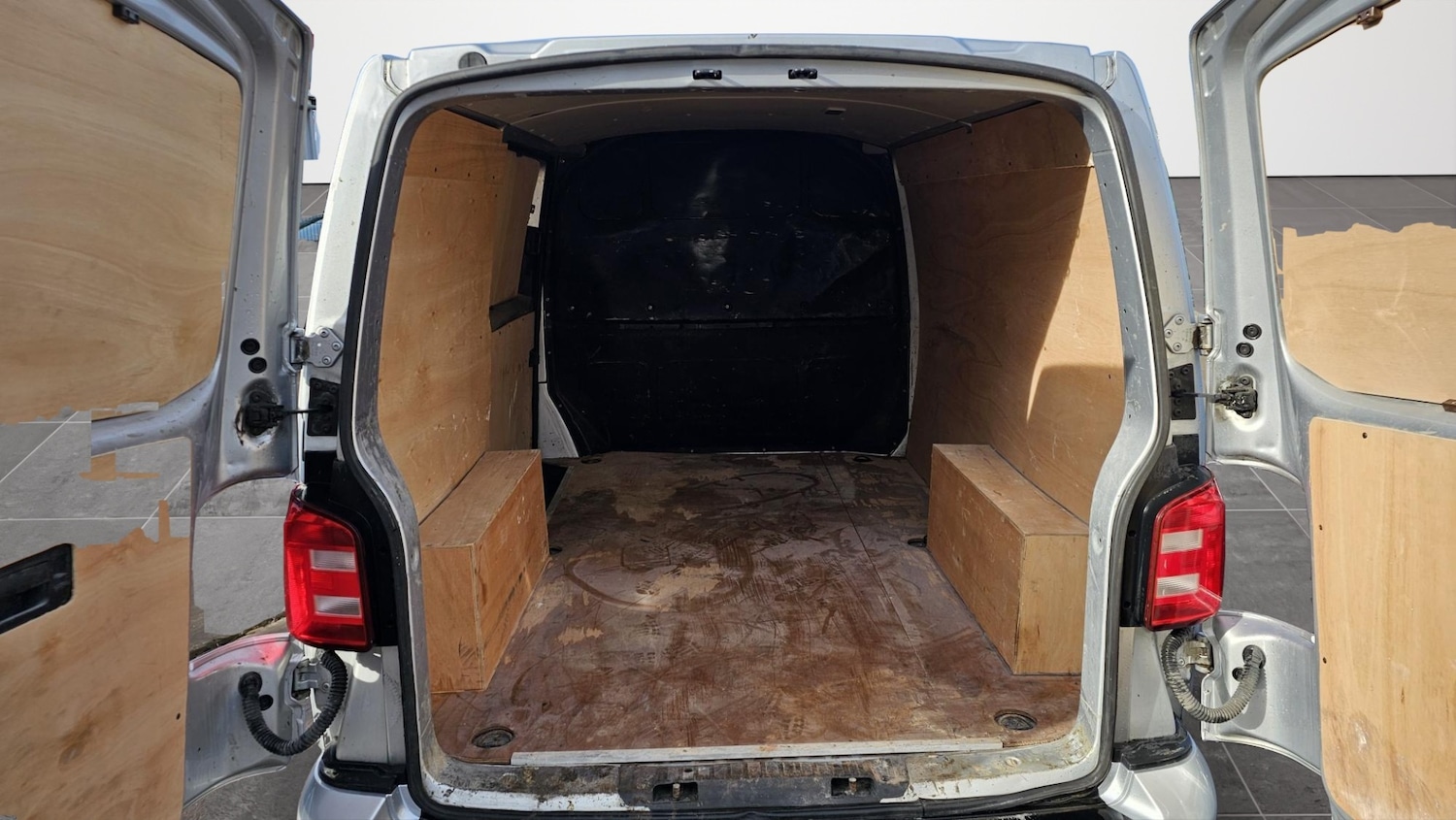 Used Volkswagen Transporter 2018 for sale - 76404486: Photo 9