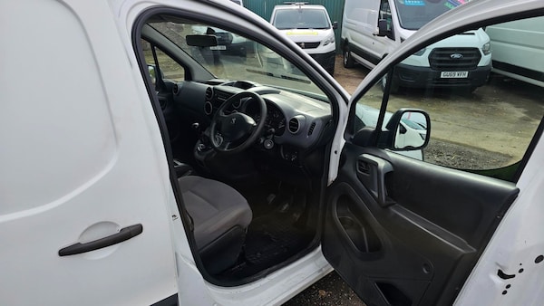 Used Peugeot Partner 2016 for sale - 76126072: Photo 11