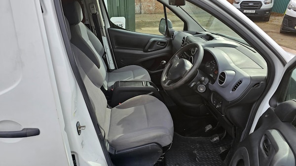Used Peugeot Partner 2016 for sale - 76126072: Photo 12
