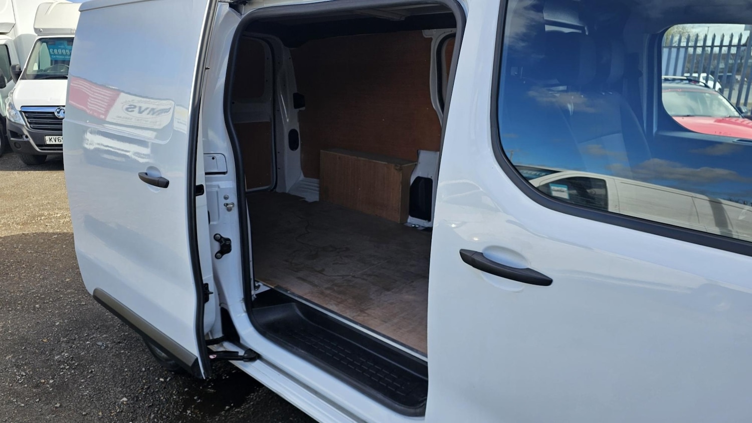 Used Vauxhall Vivaro 2023 for sale - 78038569: Photo 10