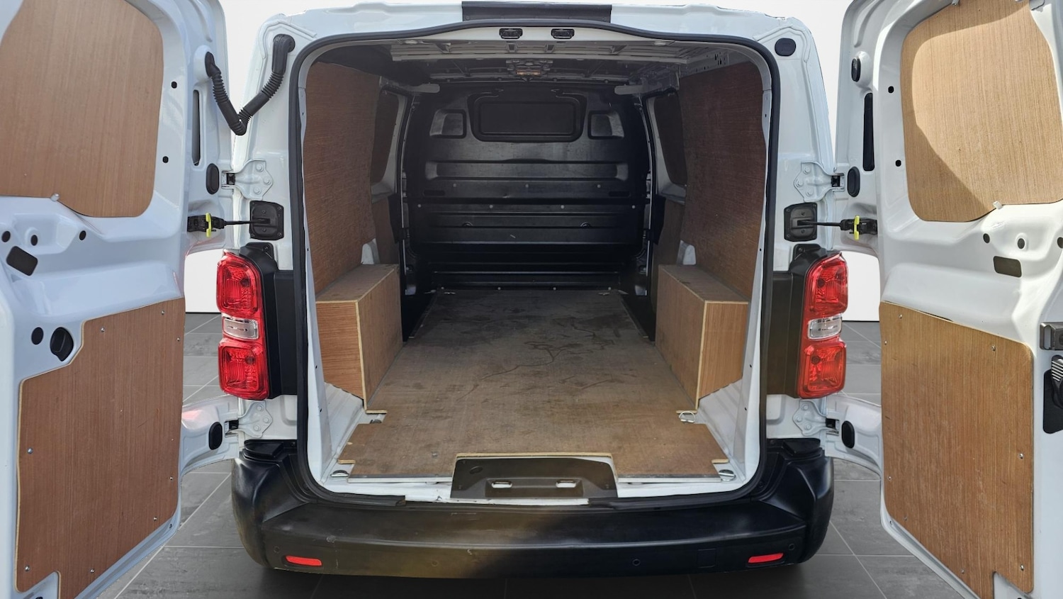 Used Vauxhall Vivaro 2023 for sale - 78038569: Photo 9