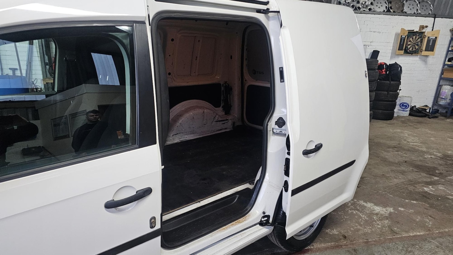 Used Volkswagen Caddy 2017 for sale - 76979995: Photo 10