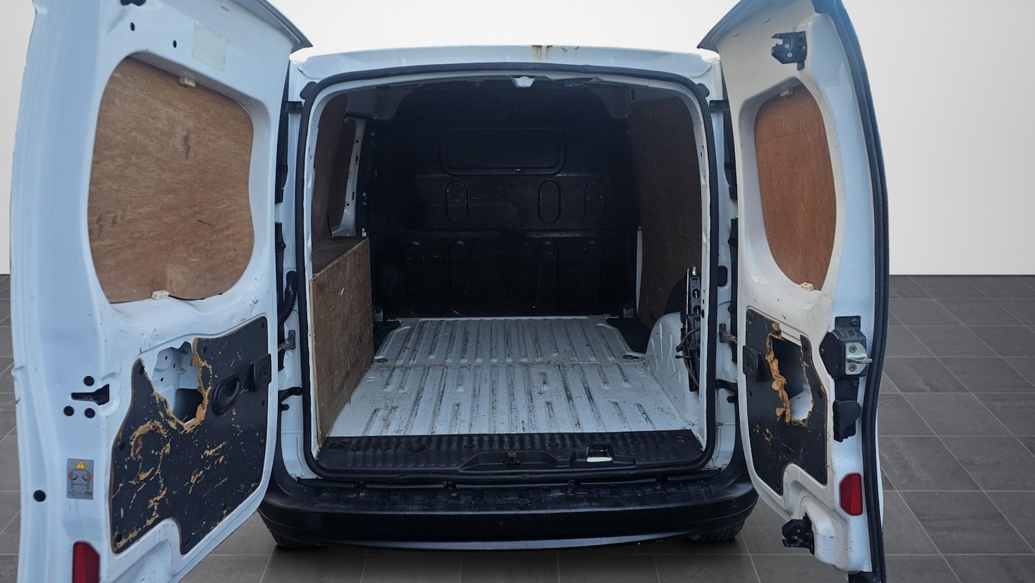Used Renault Kangoo 2016 for sale - 76908145: Photo 9