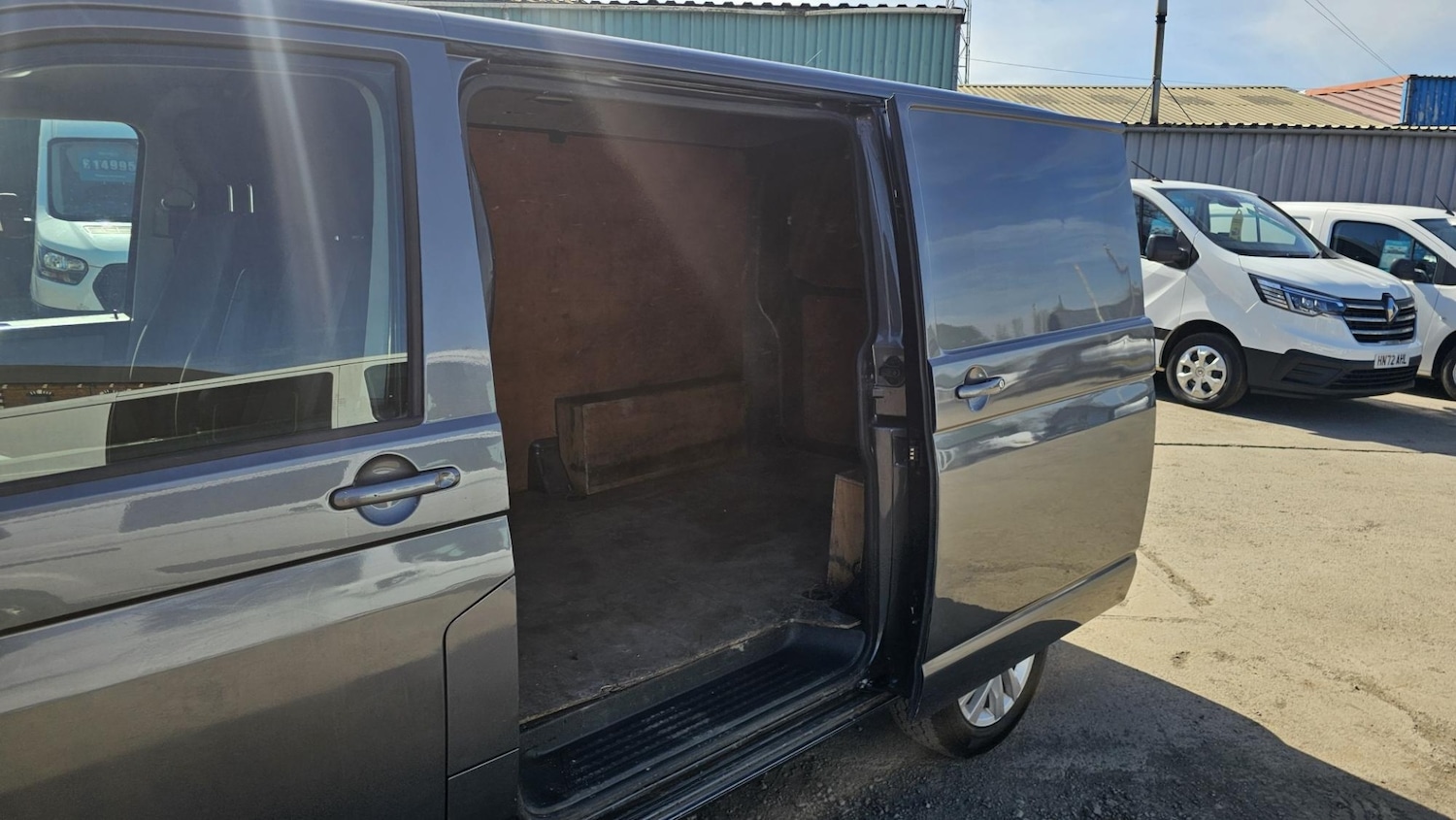 Used Volkswagen Transporter 2018 for sale - 78163565: Photo 10