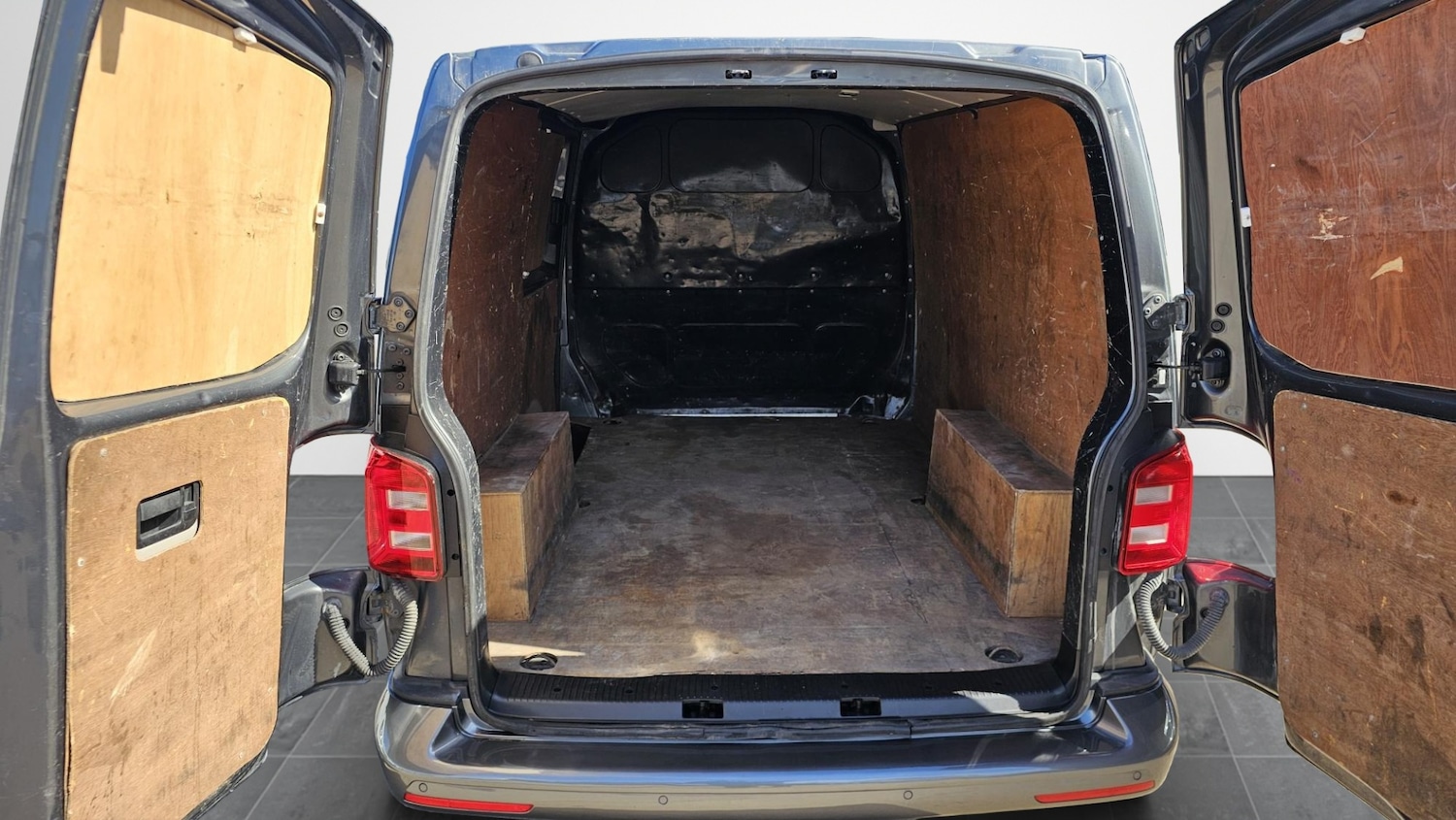 Used Volkswagen Transporter 2018 for sale - 78163565: Photo 9