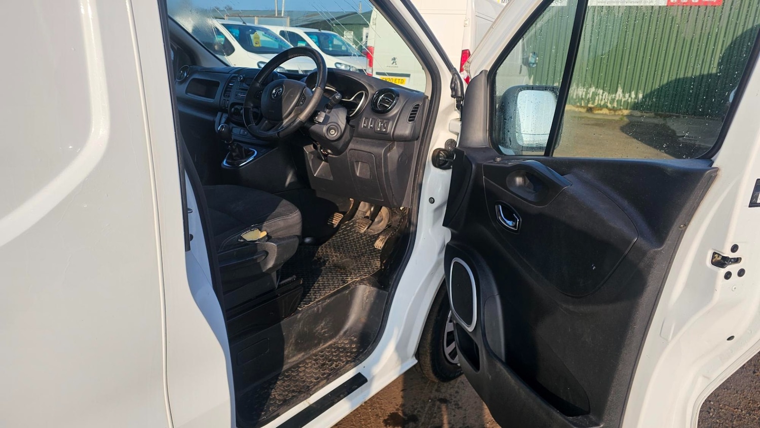 Used Vauxhall Vivaro 2018 for sale - 77758650: Photo 11